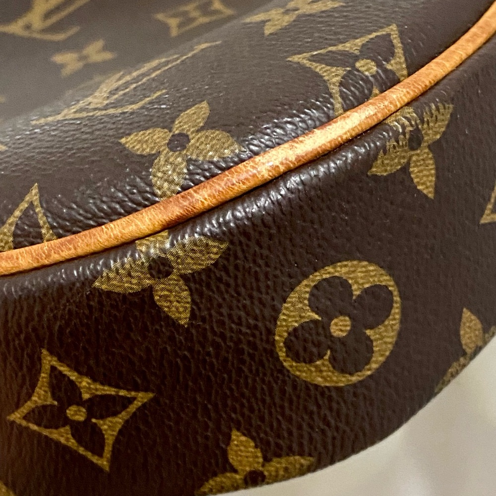 Louis Vuitton Odeon PM Monogram Crossbody Bag - Picture 12 of 16